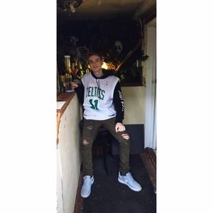 Meet your Posher, Dylan